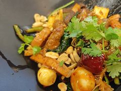 -醉人椒麻辣香锅(王府井喜悦店)