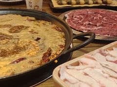-旧街市鲜货老火锅(大光路店)