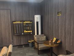-维也纳酒店(深圳横岗塘坑地铁站店)