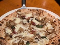 黑松露披萨-Malena玛莲娜