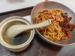 -粉观右江西鲜辣米粉(天地店)