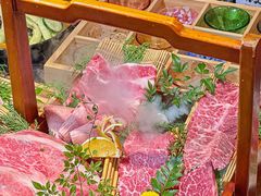 -山川小町·极番烧肉(新地假日广场店)