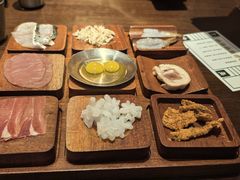 -银米·云南传统过桥米线(双廊黑金冠店)