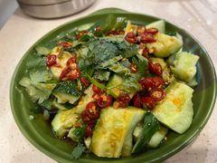 拍黄瓜-胡须佬鸡煲四季火锅(龙珠大道店)