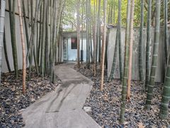-穹六人间 people 6(岳阳路店)