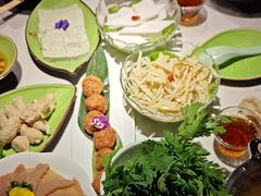 -一叶一世界•素食餐厅(环球中心店)