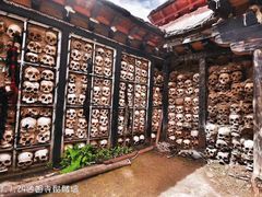 -比如骷髅墙景区