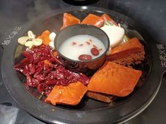 -重庆古老火锅