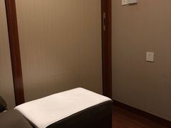 -裕和堂中医推拿艾灸(太古汇臻品店)