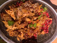 手撕扁担鸡-吃饭皇帝大土家民族菜(正大广场店)