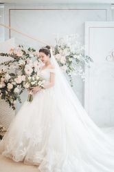 点击看大图 -觅白婚纱礼服馆
