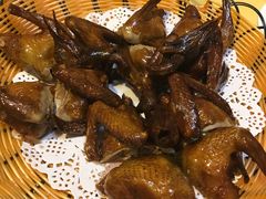 红烧乳鸽-华信美食