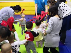 -兜莱·亲亲袋鼠国际早教