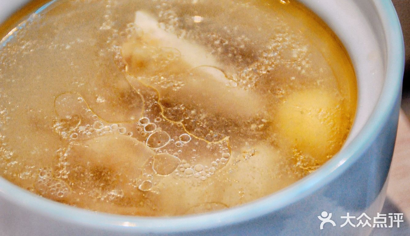 魔都白领爱的中式快餐，老乡鸡实惠又好吃😋