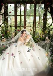 -雪中彩影婚纱摄影·微光艺术中心