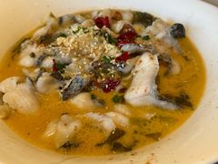 老坛酸菜鱼-永安鱼庄·镇江菜(丁卯店)