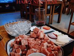 -毛辣果·贵州红酸汤牛肉火锅(西单店)