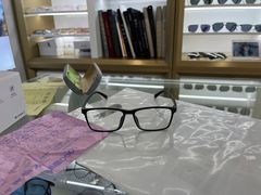 -LOGO眼镜·蔡司品牌折扣店(龙华清湖店)