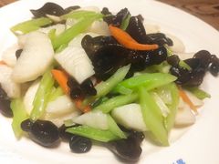 -小船渔村•大连菜•大连焖鱼(明泽街店)