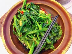 -五谷芳乳鸽王(梅沙老店)