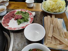 -乳仔牛牦牛汤锅 烤羊排(松潘古城店)