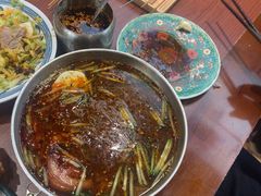 -东大桥小国抻面烧烤(长通路店)