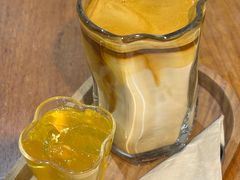 -Line 咖啡(石厦花园店)