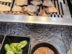 -臻牛烤肉