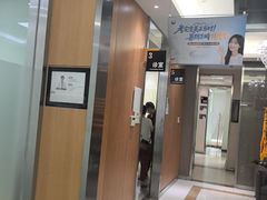 -雅悦齿科(顾村公园店)