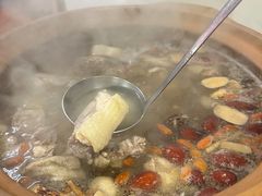 炭炉果鸡煲-威邵鸡煲(西华路总店)