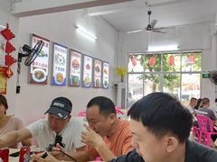 -湘里湘亲饭店(闸坡店)