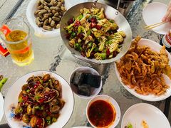 -霸气大叔干锅鸭头·龙虾烧烤·川菜·赛事直播(三里屯店)