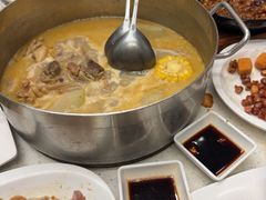 -肥仔文澳门猪骨煲(南京西路店)