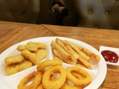 -汽车博物馆主题餐厅