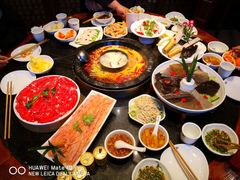 -香佰里鲜货火锅(佳乐金街店)