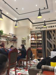 -进巍美甲美睫店