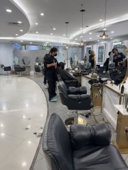 点击看大图 -八佰伴8008星级形象店