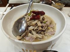 -鱼痴渔醉·食鲜集(月亮湾店)