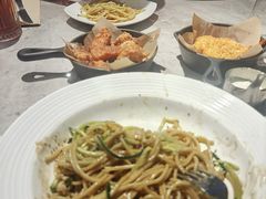 -必胜客(阿诗玛店)