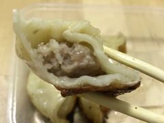 -黄阿姨锅贴大王(万航渡路店)