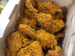 -BHC炸鸡(明洞总店)