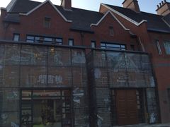 -钟书阁(松江泰晤士小镇店)