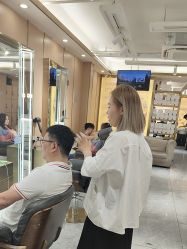 -一東造型烫发染发