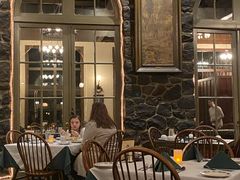 -Multnomah Falls Lodge Restaurant