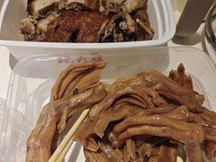 -王浩儿纪六孃甜皮鸭(东大街店)