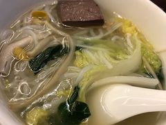 -湖景知味西餐厅•自助餐• 轻食(南京金茂威斯汀大酒店)