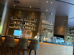-wineapp葡萄酒餐吧(外滩金融中心店)