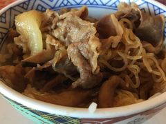 -吉野家(秀谷店)