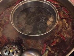 -小天鹅火锅·一线江景洪鼎旗舰店(洪崖洞店)