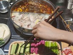 -马路牙子烧烤音乐酒馆(望京店)